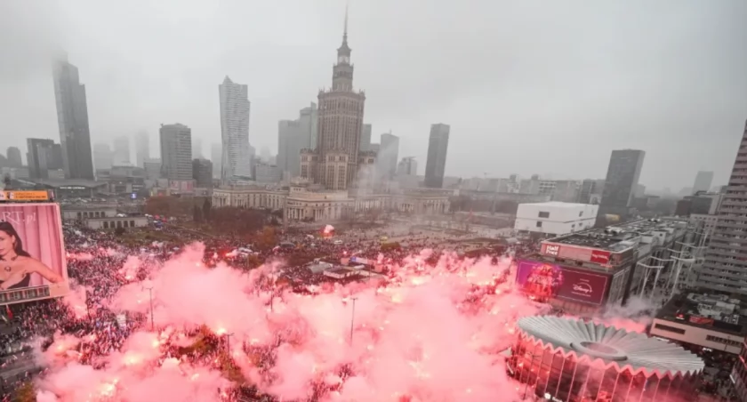 Stołeczne Centrum Bezpieczeństwa. Czy na Marszu Niepodległości jest bezpiecznie?