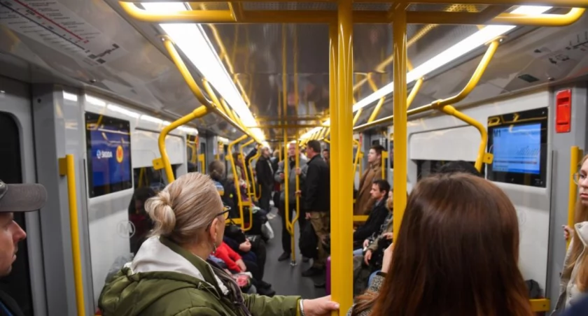 Przerażające chwile w metrze. Dwie stacje zamknięte po tragicznym wypadku
