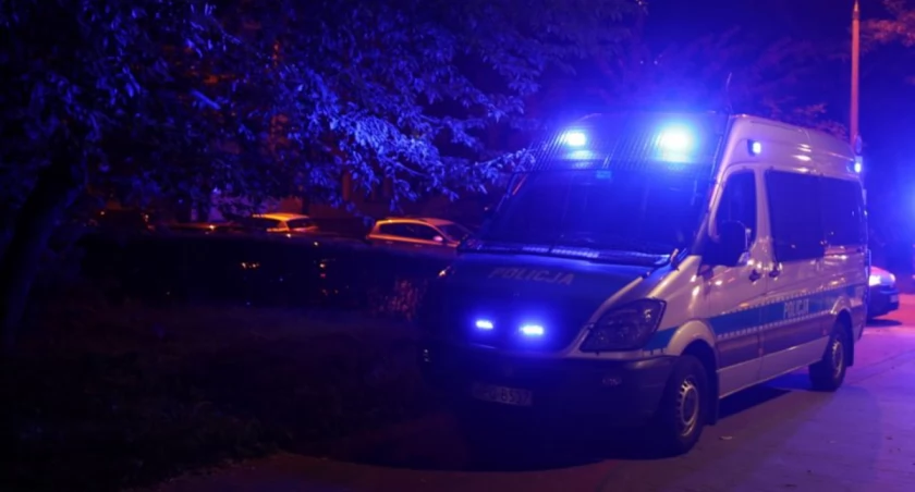 Dramat nad Kanałem Żerańskim. Dwie kobiety wyciągnięte z wody w ciężkim stanie