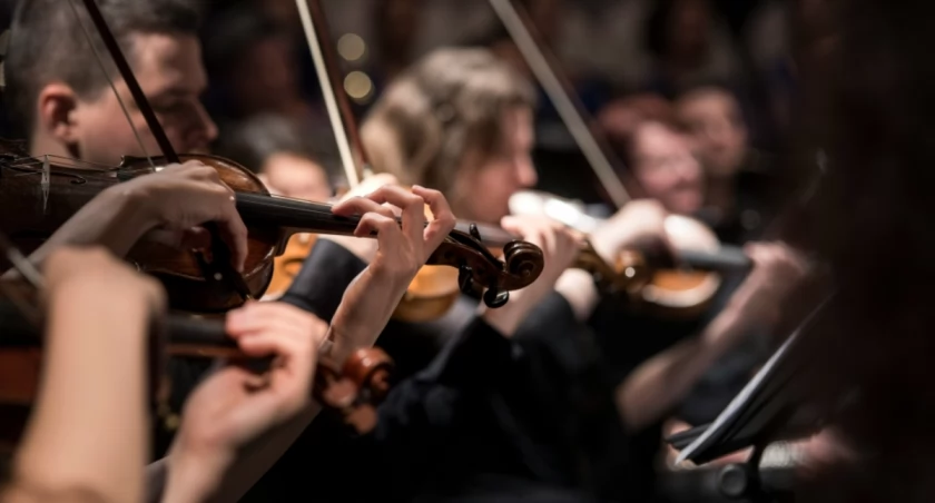 Rewolucja w instytucjach kultury? Nowy projekt daje pracownikom trzynastki.