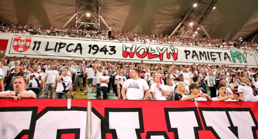 UEFA ukarała Legię za transparent o Wołyniu 
