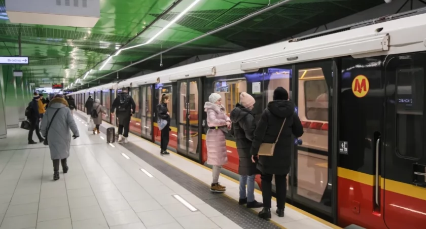 Koniec utrudnień na drugiej linii metra 