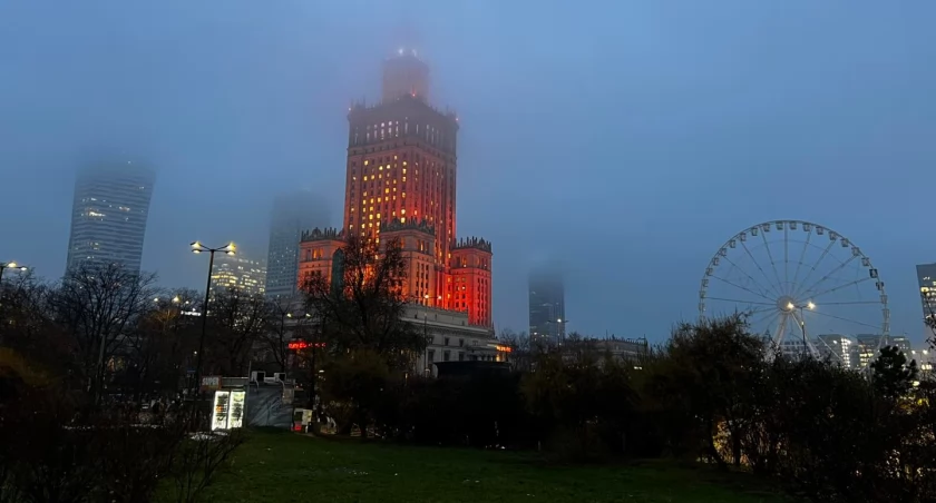 Nowa atrakcja w centrum Warszawy. Ile kosztuje przejażdżka gigantycznym młynem?