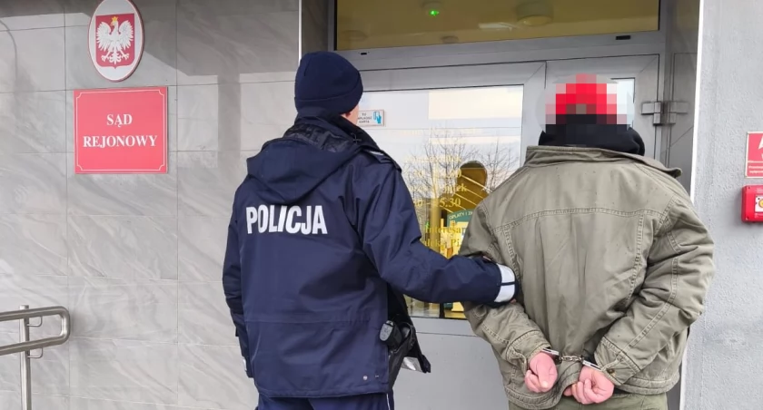 Horror w Zwoleniu. 43-latek latami pastwił się nad rodzicami