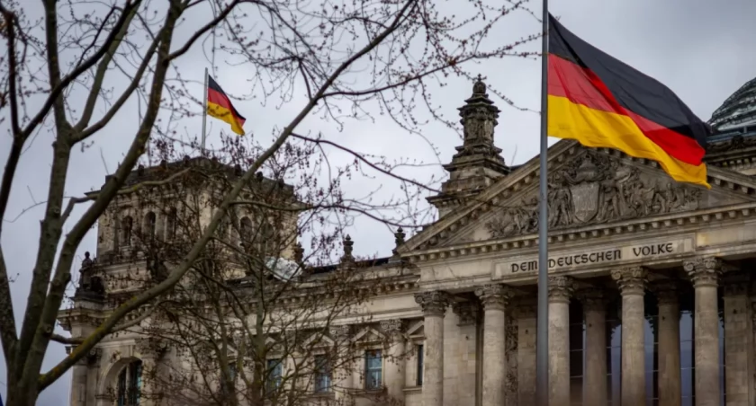 Berlin wreszcie oddaje hołd Polakom. Historyczna decyzja, na którą czekaliśmy pokolenia!