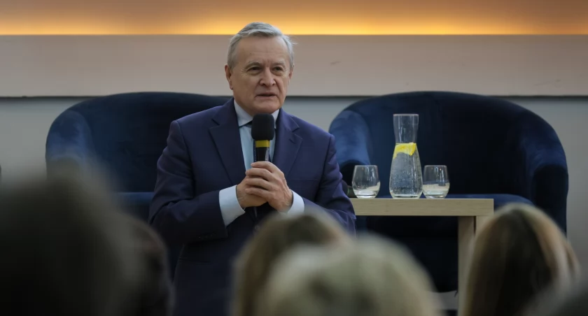 Co naprawdę blokuje Warszawę? 