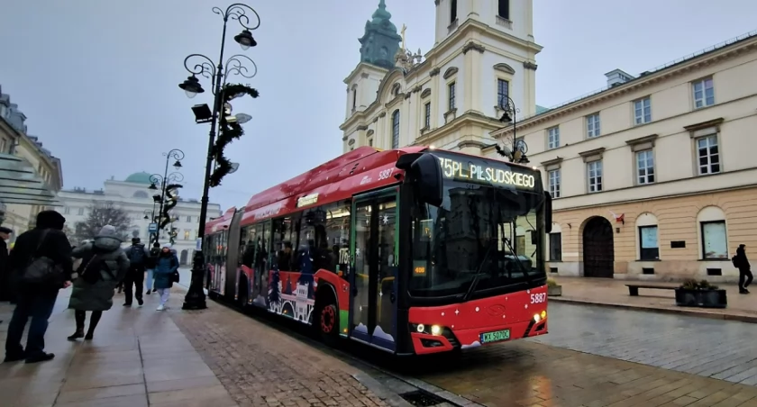 Jeździsz komunikacją? Te święta mogą Cię zaskoczyć
