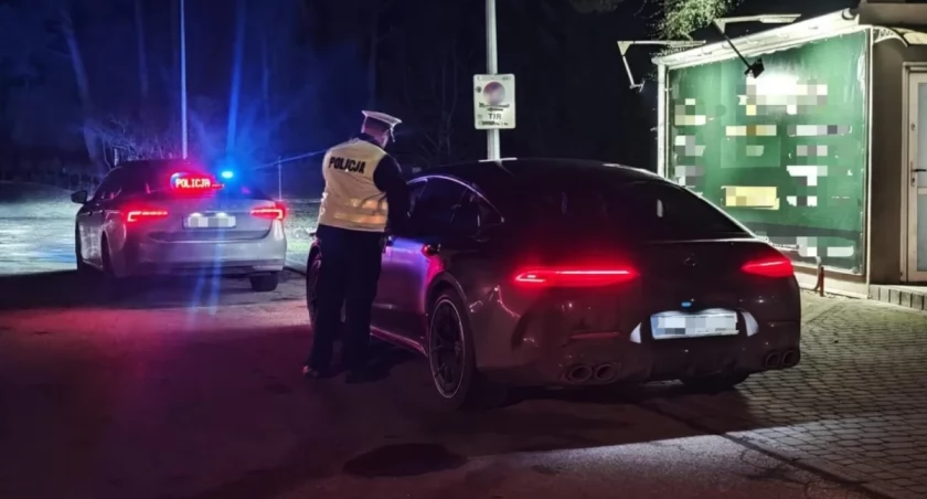 Pędził ponad 230 km/h na ekspresówce