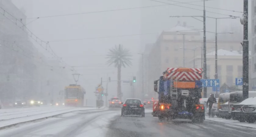 Warszawa walczy z zimowym chaosem. Jest apel ZOM!