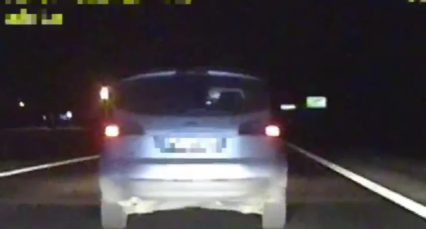 Szaleńczy pościg, sejf wylatuje z auta, a kierowca?