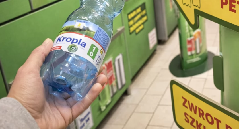 Recyklomaty nie nadążają. System kaucyjny wystrzelił