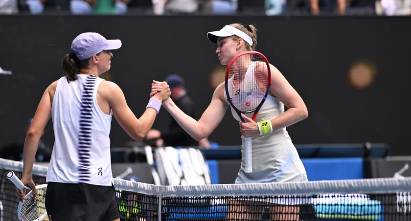 Zimny prysznic w Melbourne. Świątek nie dała rady