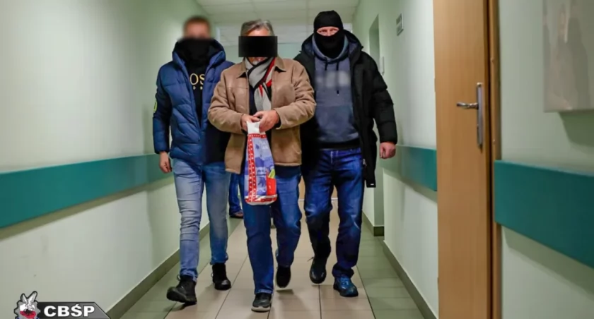Kontrakty NATO, łapówki i FBI