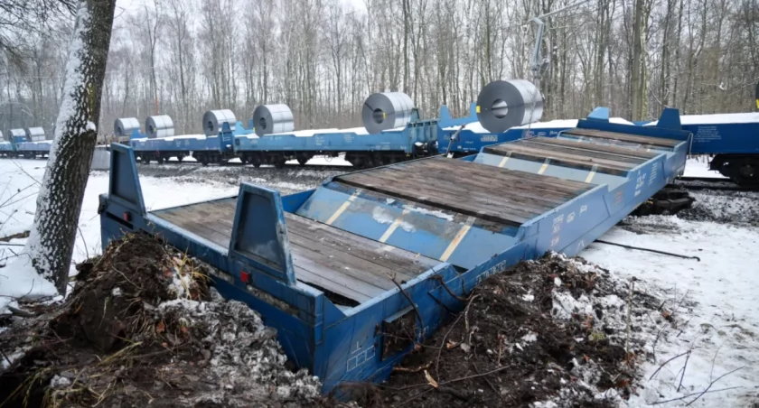 Wykolejenie pociągu pod Warszawą! Są nowe informacje