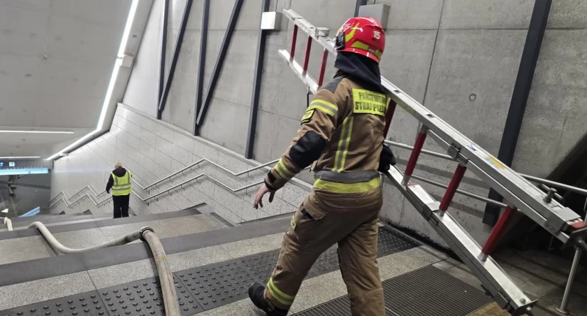 Niepokojący widok w metrze