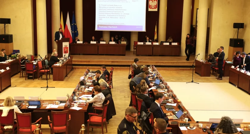 Warszawa pokazuje pierwsze efekty nocnych ograniczeń