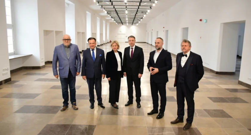Arsenał znów otwarty