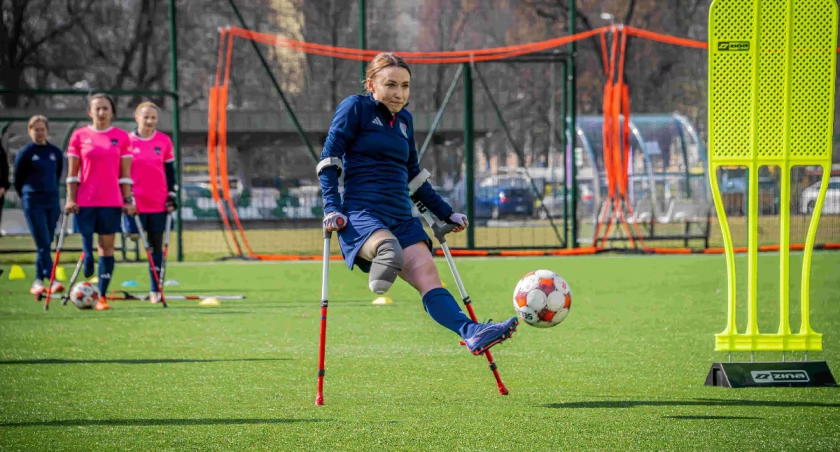 One zmieniają wszystko: nowa era ampfutbolu