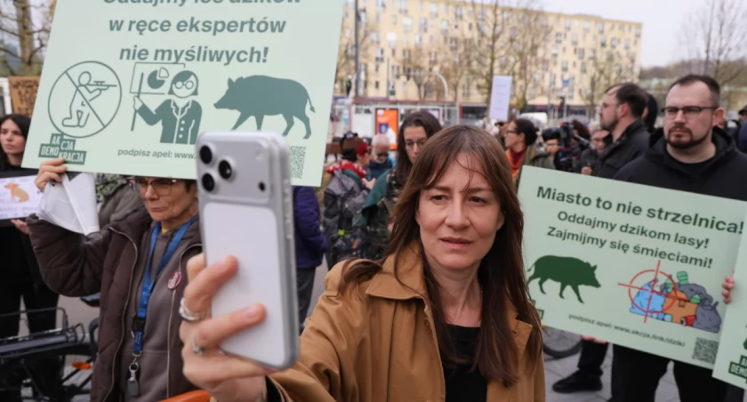 Obrona dzików czy ślepa ideologia? 