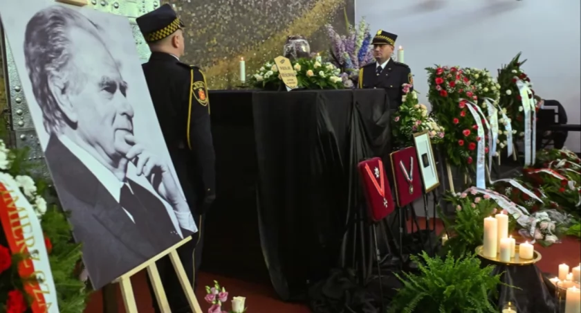 Polska żegna mistrza słowa, Wiesława Myśliwskiego