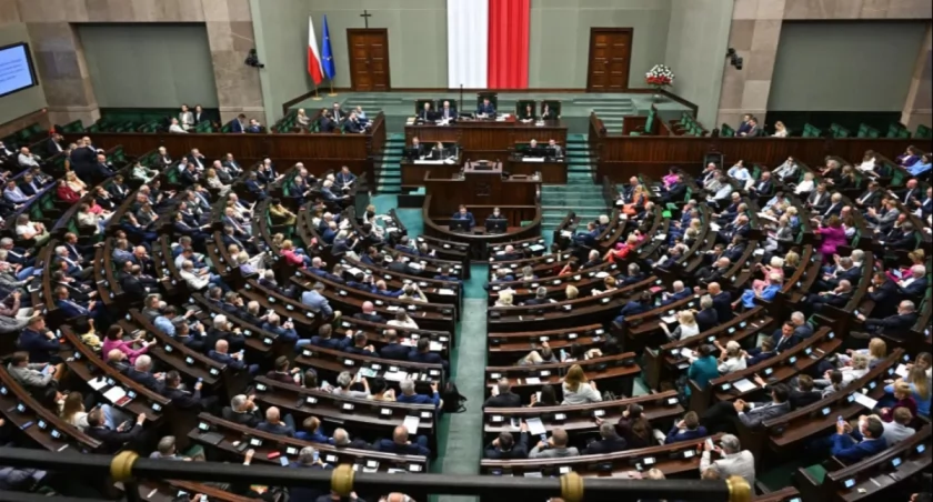 Gdyby wybory były w kwietniu – na kogo oddałbyś głos? Weź udział w naszym sondażu