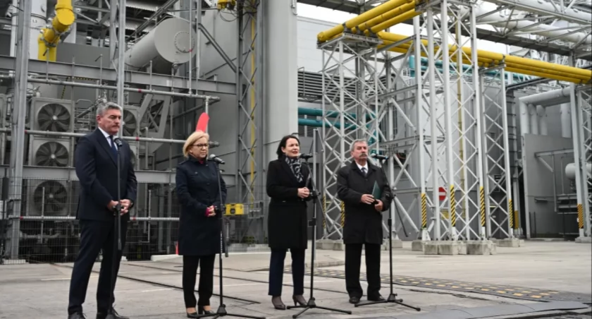 Warszawa zaczyna ogrzewać się… ściekami