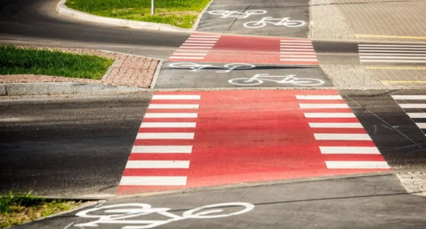 Pieszy ważniejszy niż rowerzysta? Kontrowersyjny pilotaż już rusza