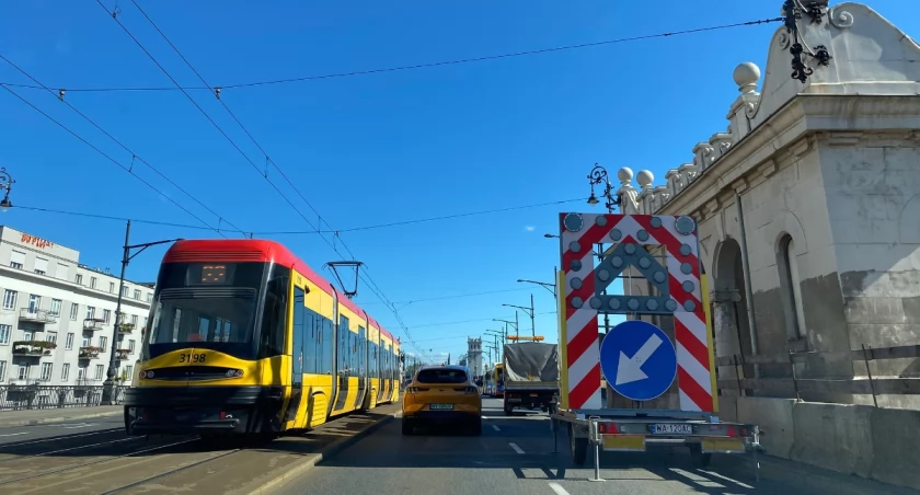 Tragedia w centrum Warszawy. Kobieta została potrącona przez tramwaj