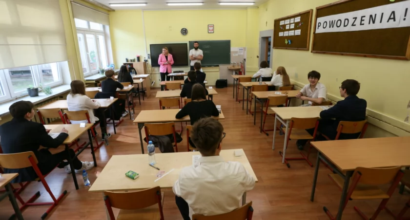 Ten temat na egzaminie ósmoklasisty podzielił uczniów w całej Polsce