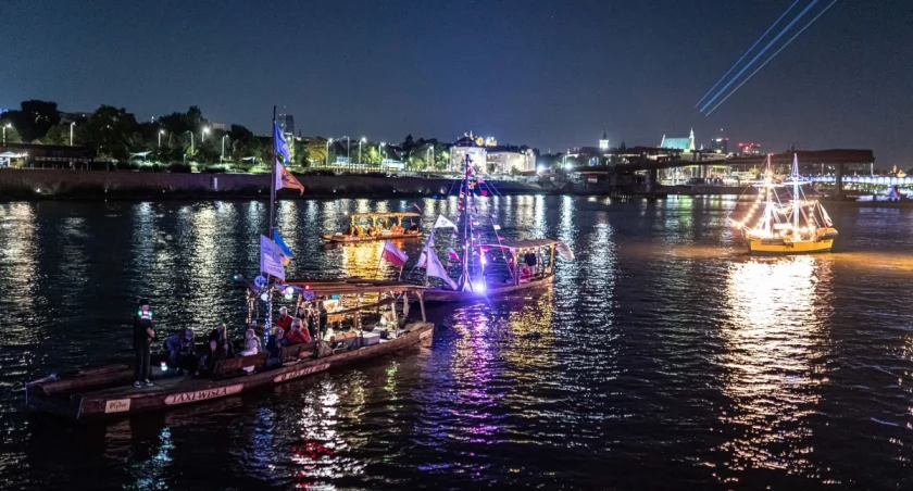 Światła na Wiśle. Warszawa szykuje nocne widowisko, jakiego rzeka dawno nie widziała