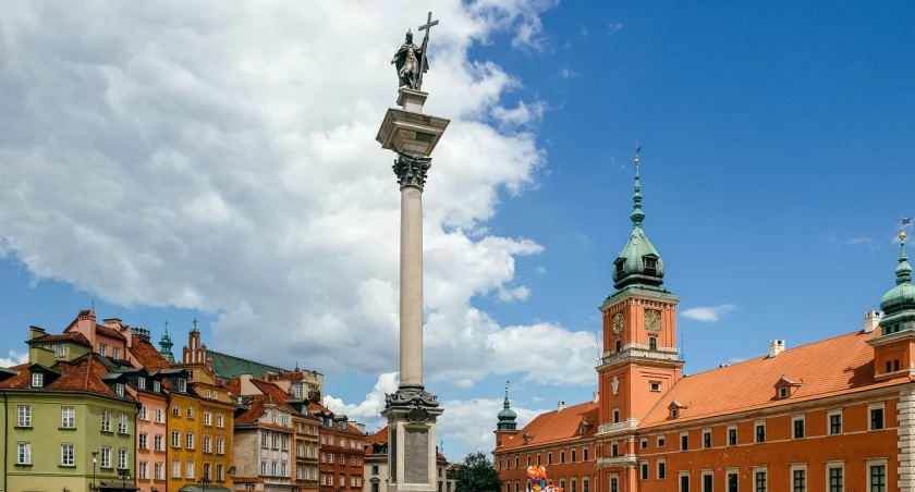 Deptaki, biegi i zamknięte ulice. Warszawa szykuje weekend totalnych zmian
