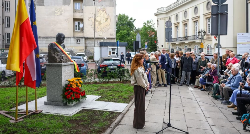 Skwer Kazimierza Dejmka oficjalnie otwarty