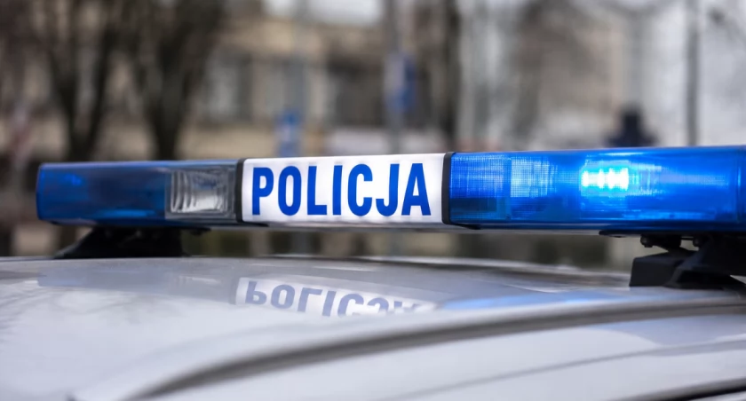 Trzy dożywotnie zakazy nie wystarczyły. Po zatrzymaniu wrócił do domu