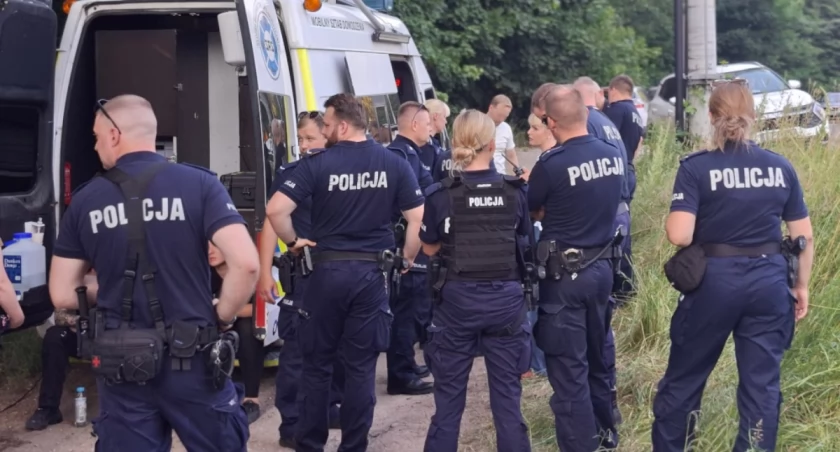 Zniknęła w upale i straciła orientację. Służby ruszyły w wyścig z czasem