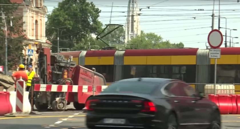 Od dziś tędy nie przejedziesz. Warszawiacy utknęli już od samego rana
