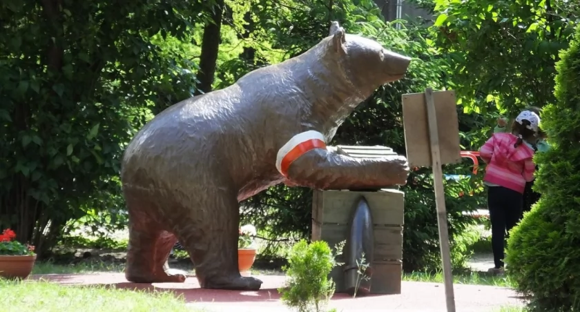 Nosił stopień kaprala i podbił serca żołnierzy. Stolica upamiętni Wojtka