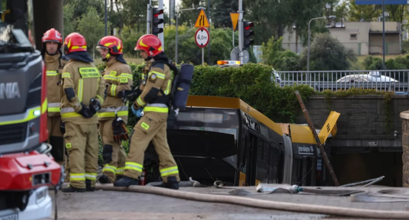 To nie były hamulce? Nowe ustalenia ws. dramatycznego wypadku autobusu w Warszawie