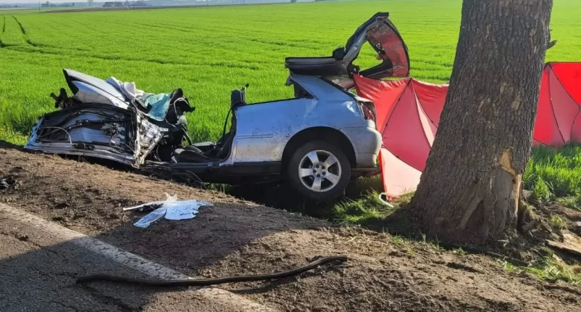 Sekundy, które zakończyły dwie młode historie. Znamy przyczynę tragedii na DK57 w Przasnyszu