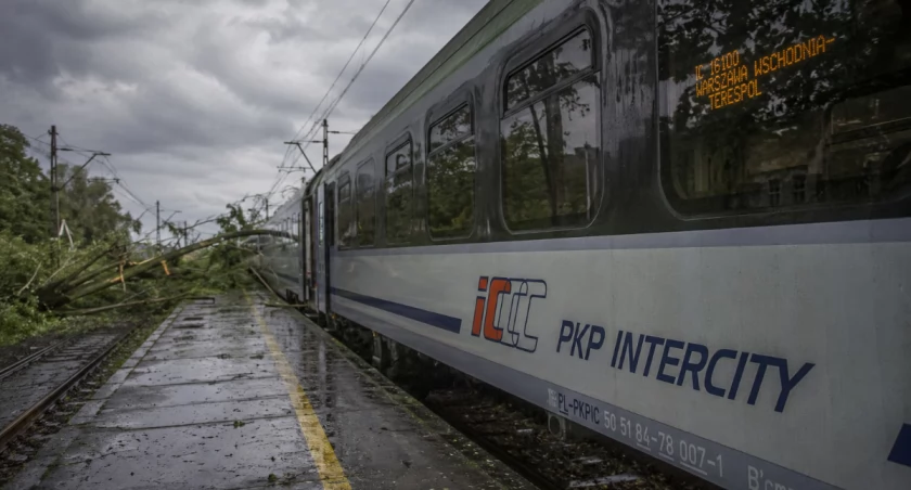 Jedziesz dziś pociągiem? PKP Intercity ostrzega przed możliwym chaosem