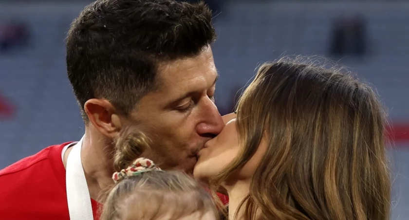 Pożegnanie z Barceloną? Nie do końca. Jeden szczegół zdradza plany Lewandowskich