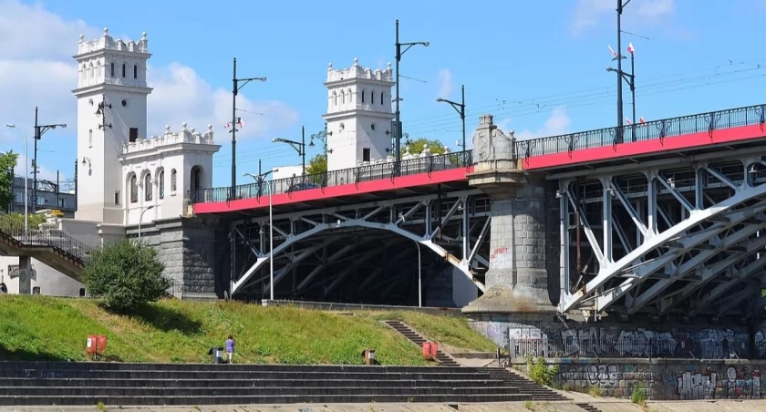 Koniec szybkiej jazdy na Moście Poniatowskiego. Kierowców czekają duże zmiany