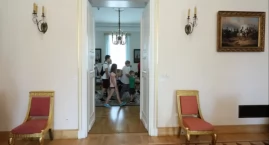 Tylko raz w roku można wejść tam bez zaproszenia...
