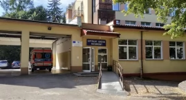 Dyrektor szpitala w Mławie odwołany. W tle długi i o&hellip;