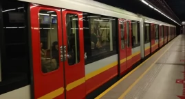 Co robił w tunelu metra? Zatrzymany Francuz odmawia &hellip;