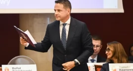 Radni KO obronili Trzaskowskiego 
