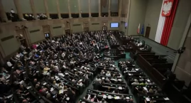 Koniec z medycznymi oszustami? Sejm właśnie podjął ważną decyzję