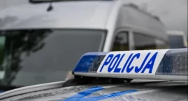 Miał maczetę i dwa kastety. Atak przed siedzibą poli&hellip;