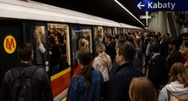 Chaos w warszawskim metrze. Pasażerowie musieli opuścić pociągi