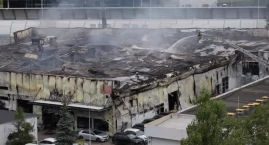 Pożar warsztatu i salonu samochodowego na Targówku