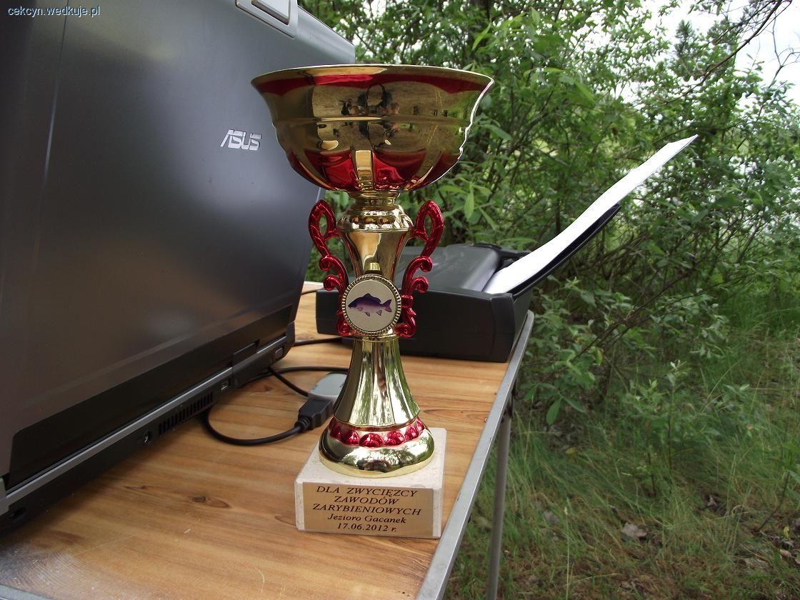 Zawody zarybieniowe nad jeziorem Gacanek - relacja